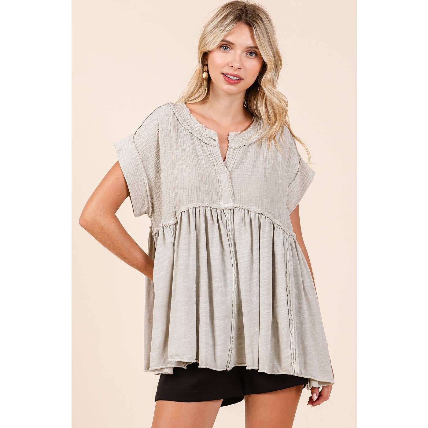 MIXED MEDIA MINERAL WASH BABYDOLL SHORT SLEEVE TOP