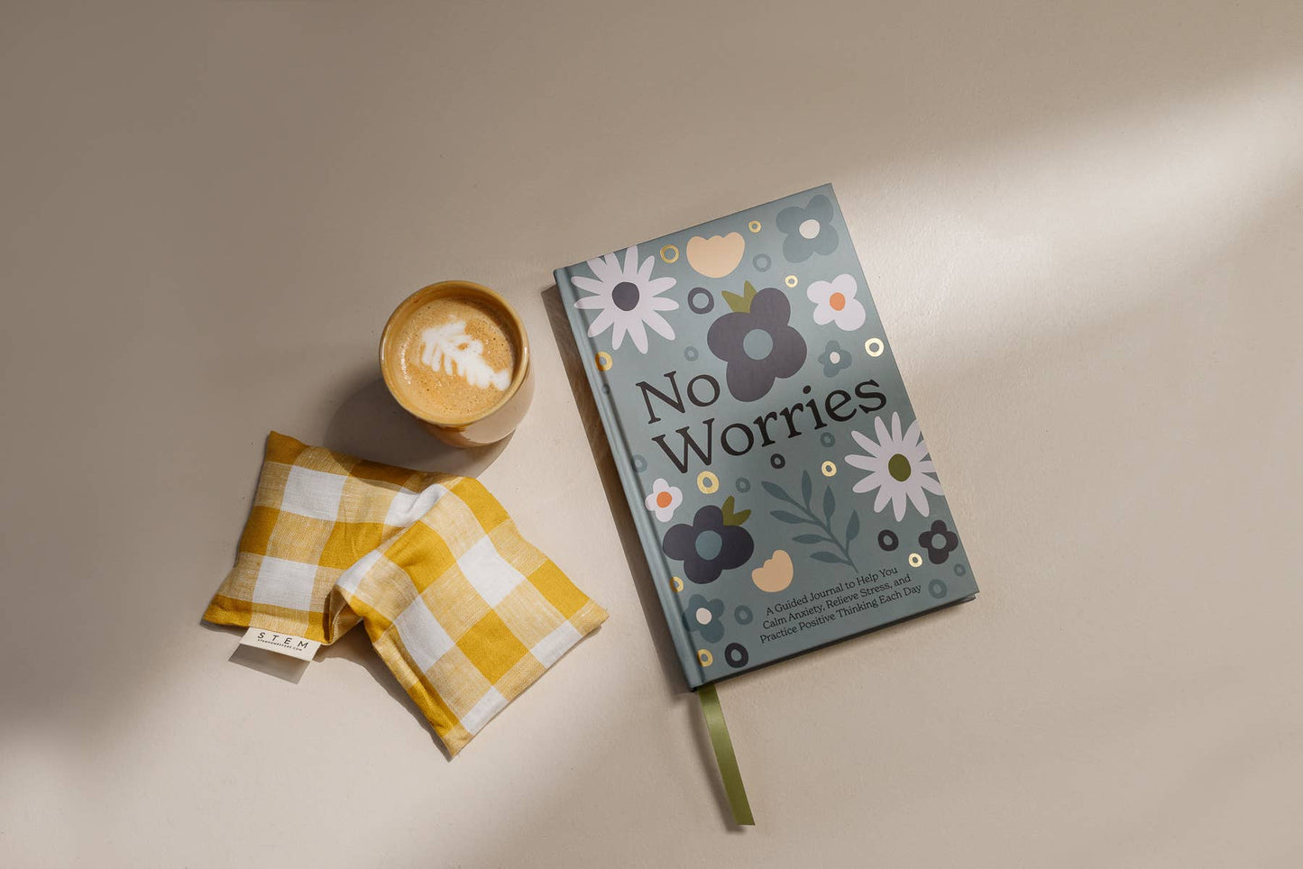 No Worries: A Guided Journal to Help You Calm Anxiety