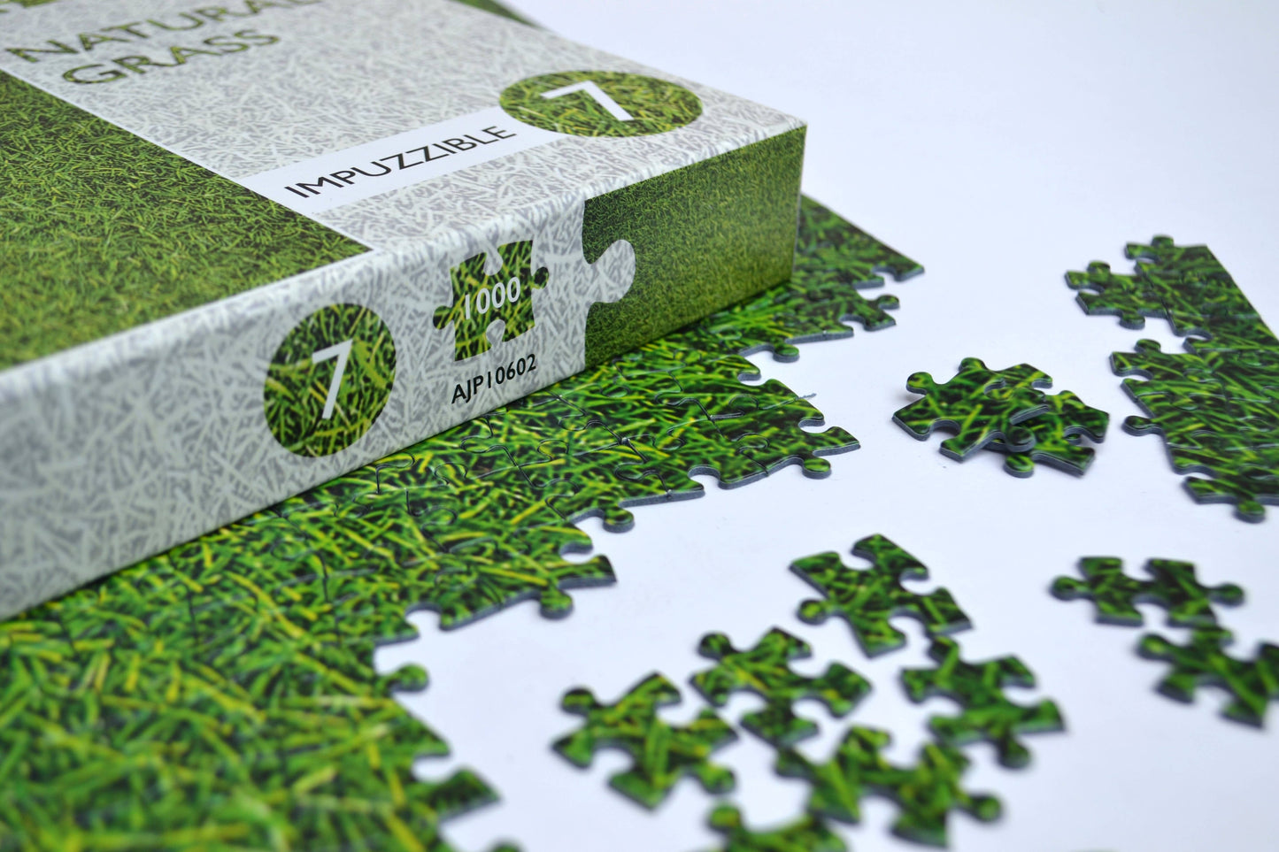 Natural Grass 1000 Piece Jigsaw Puzzle