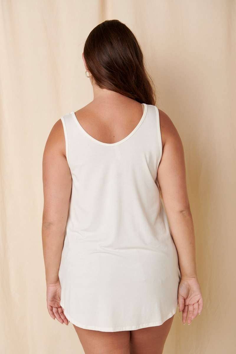 BAMBOO FABRIC V-NECK DOLPHIN HEM SLEEVELESS TOP