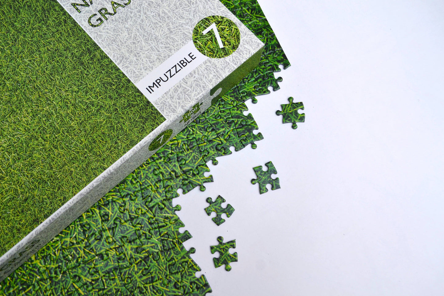 Natural Grass 1000 Piece Jigsaw Puzzle