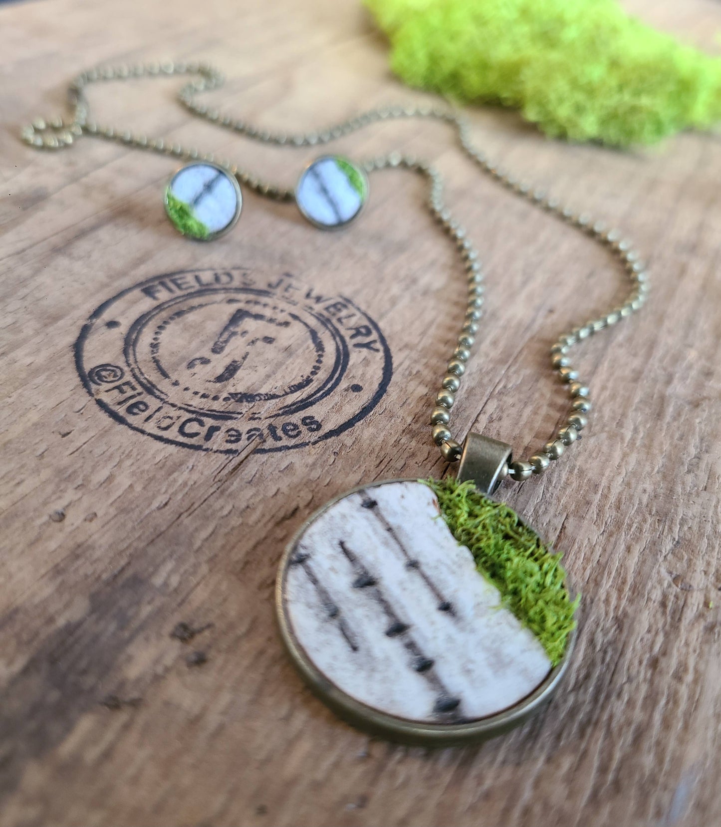 Mossy Birch Bark Circle Necklace & Stud Earring Set