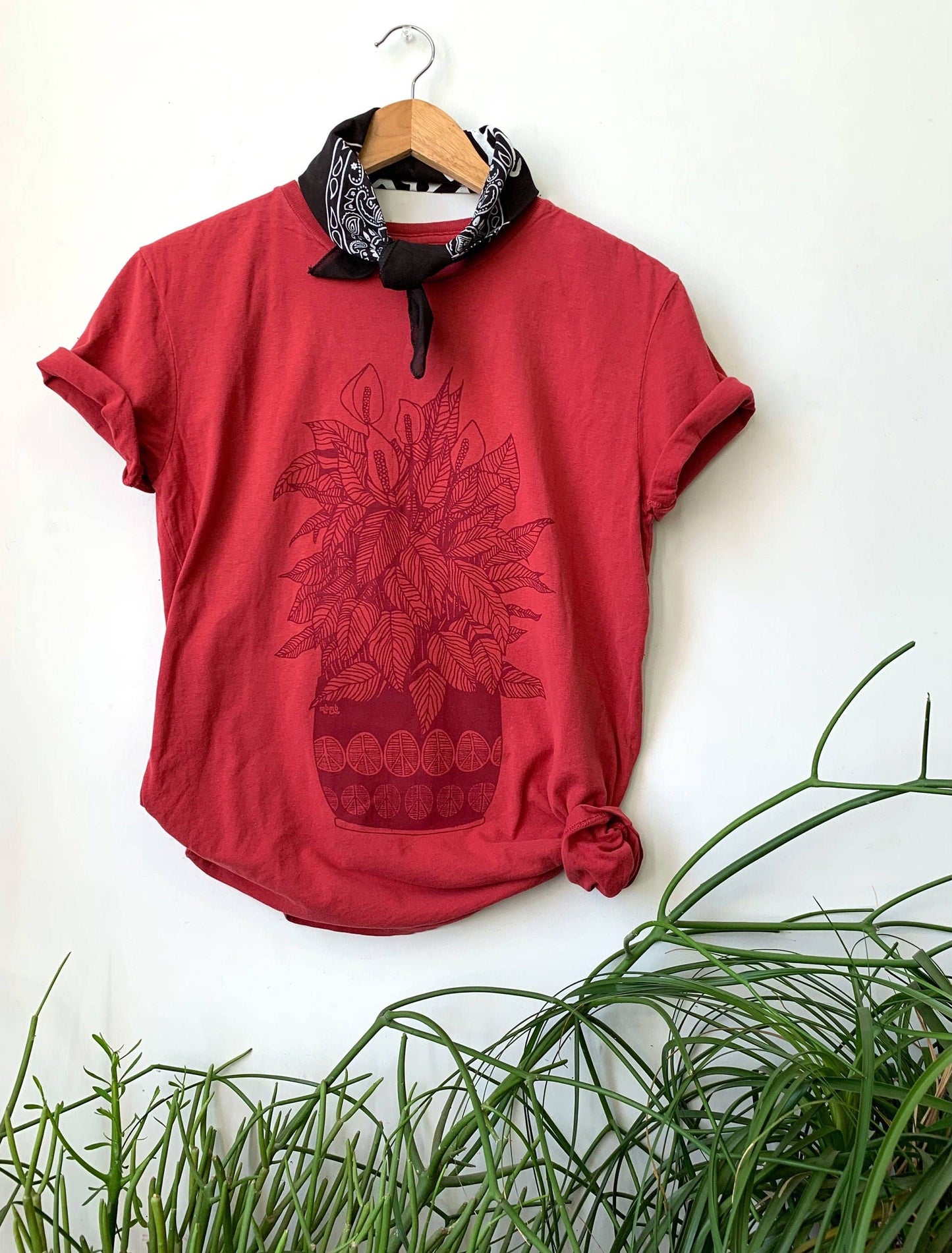 Peace Plant Tee - Unisex