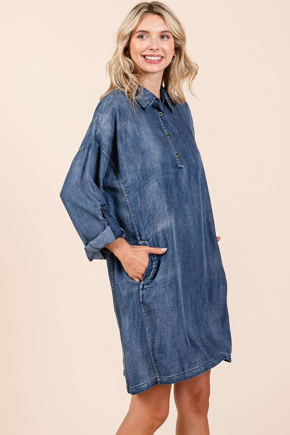 WASHED CHAMBRAY BUTTON TAB SLEEVE MINI SHIRT DRESS