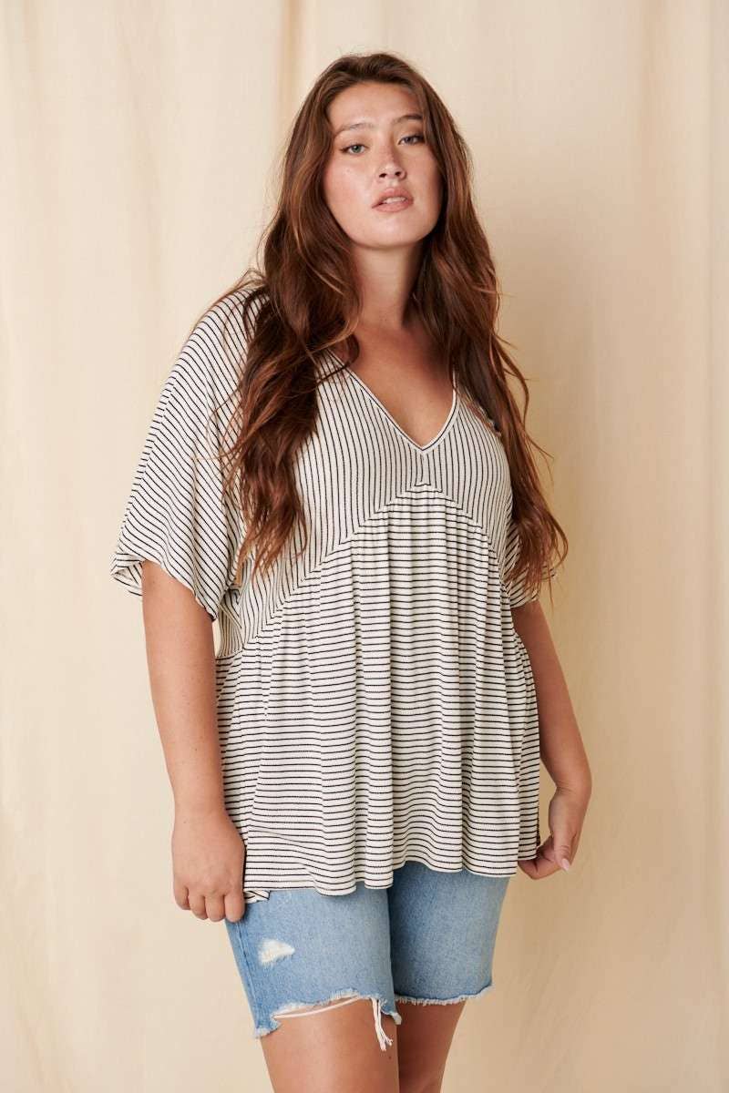 STRIPE V-NECK BABYDOLL KNIT TOP (Plus)