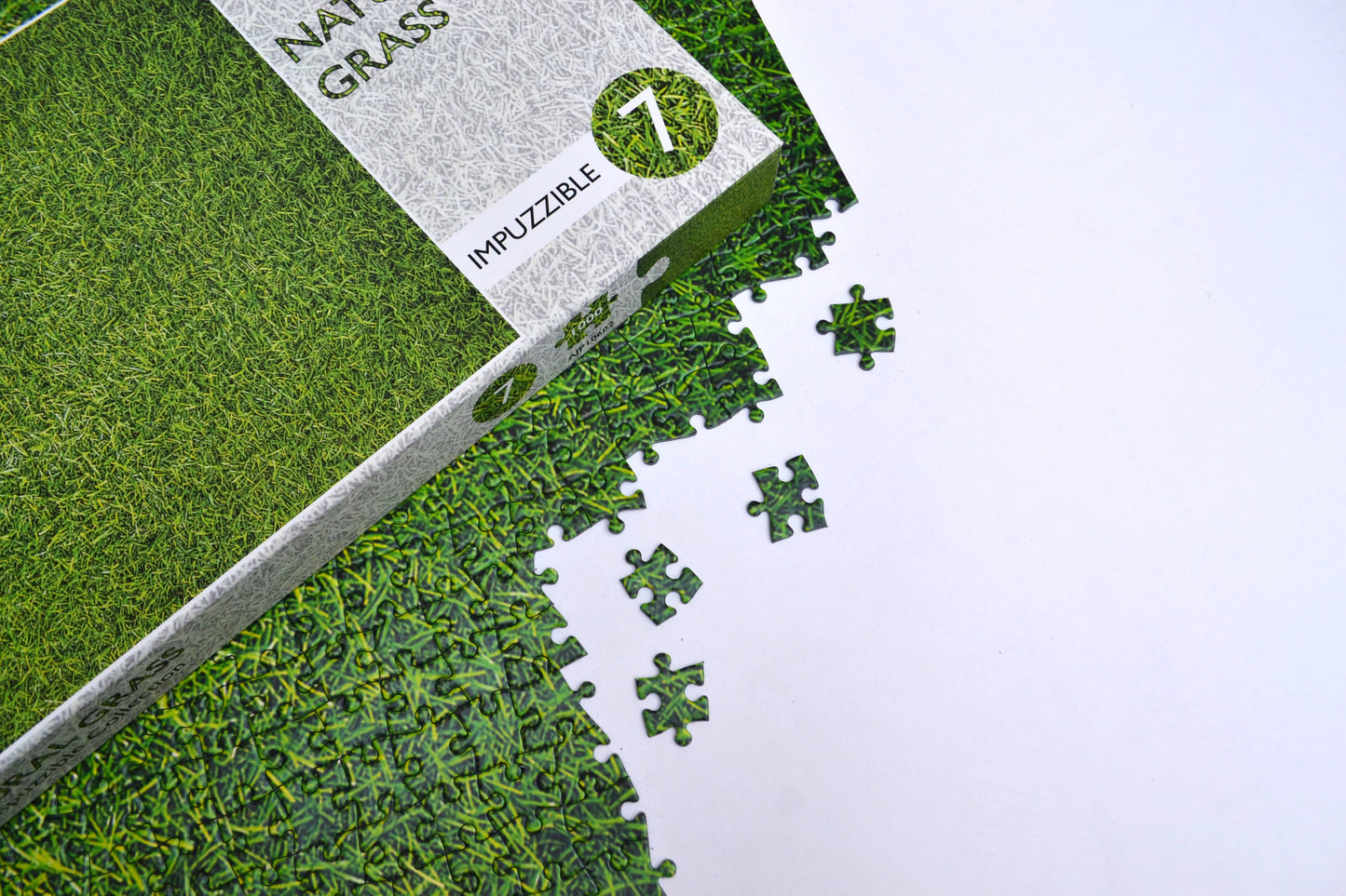 Natural Grass 1000 Piece Jigsaw Puzzle