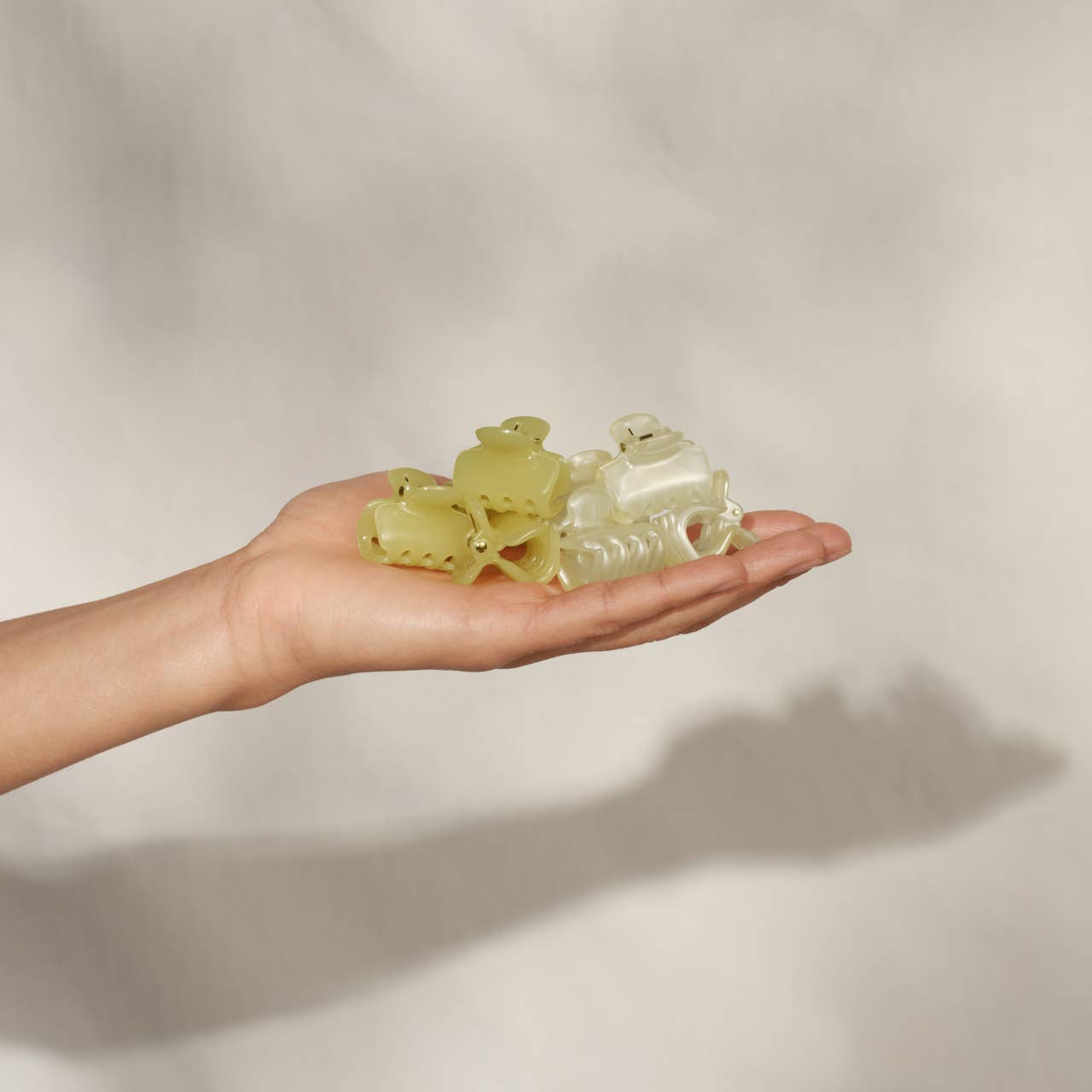 Mini Jelly Cloud Clips 8pc Set - Pearlized Cream & Butter Yellow