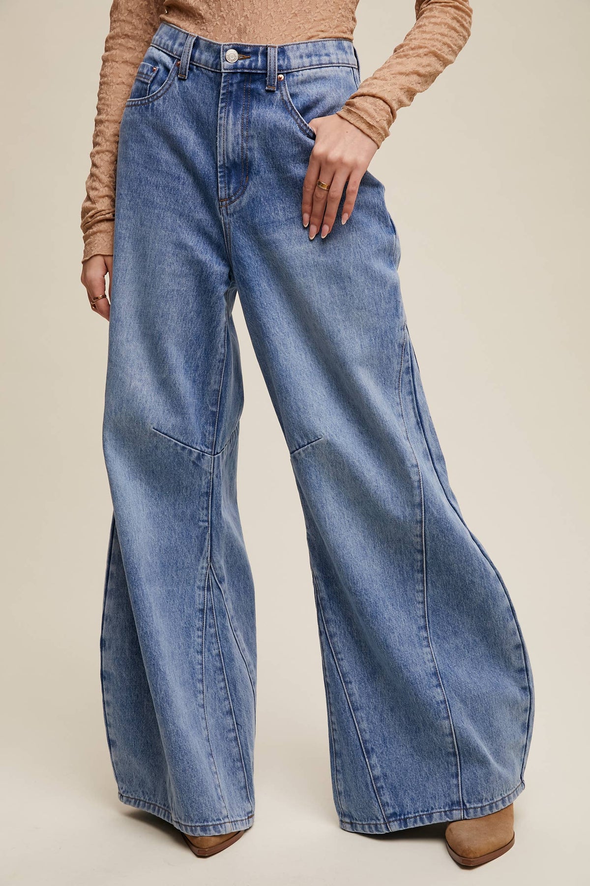 Wide-Leg Panel Detail Jeans