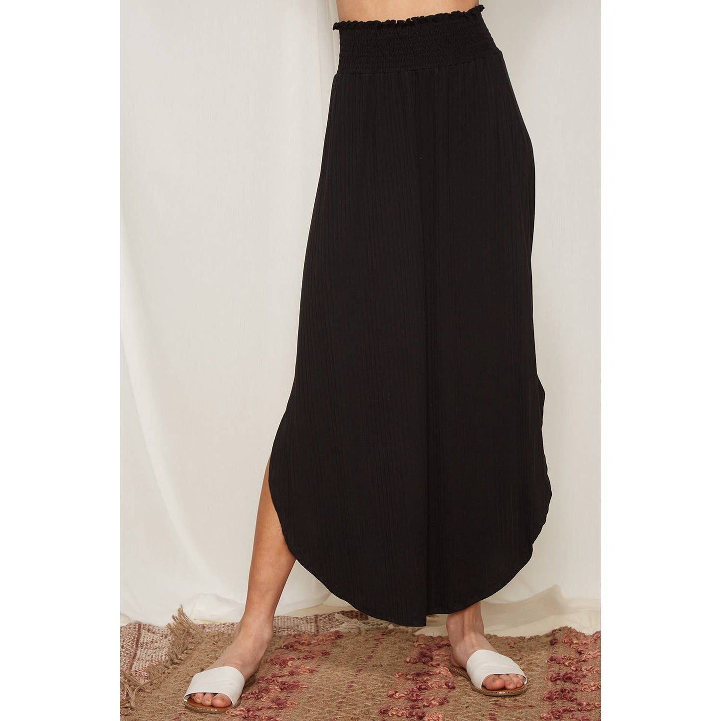 SIDE SLIT MAXI SKIRT