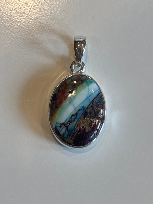 Chocolate Oyster Pendant