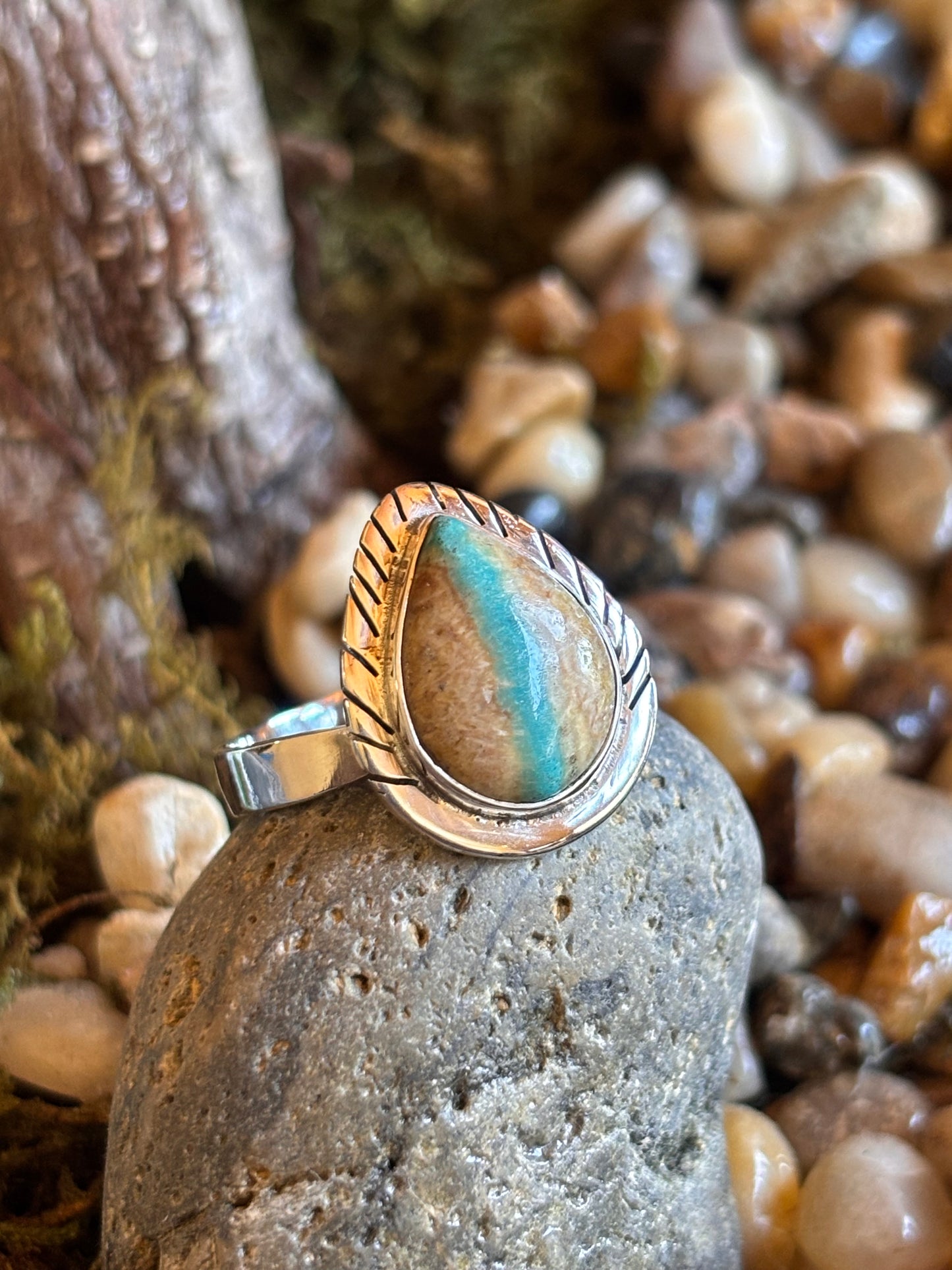 Royston Ribbon Ring | Adjustable