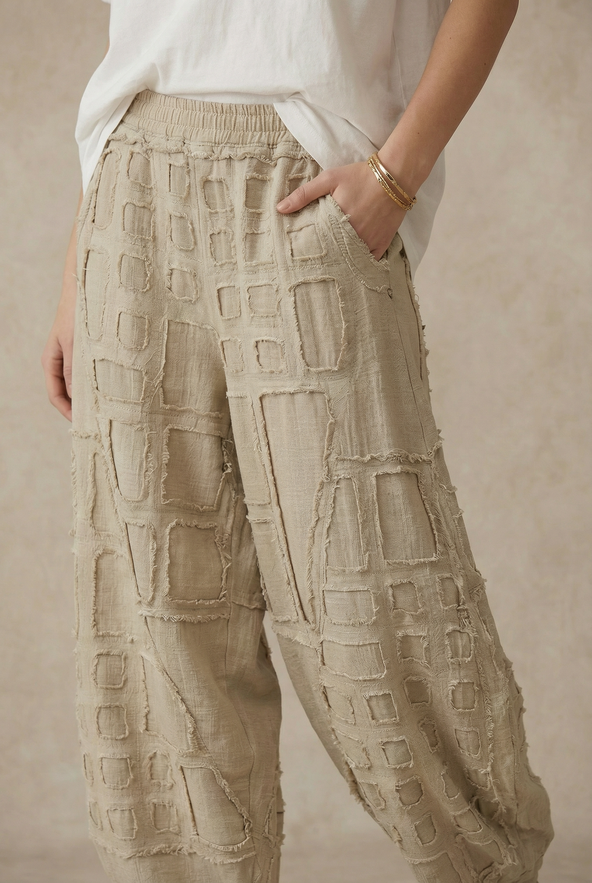 CASUAL BEIGE TEXTURED PANTS