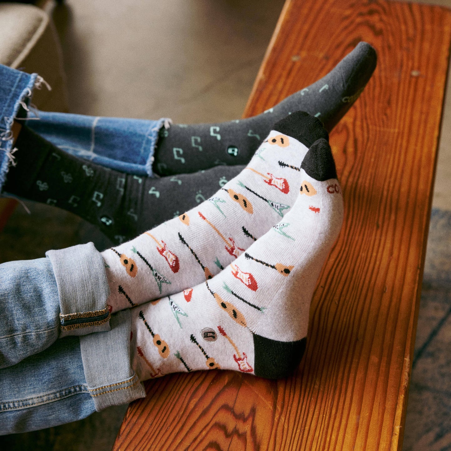 Socks that Support Music (Gray Guitars)