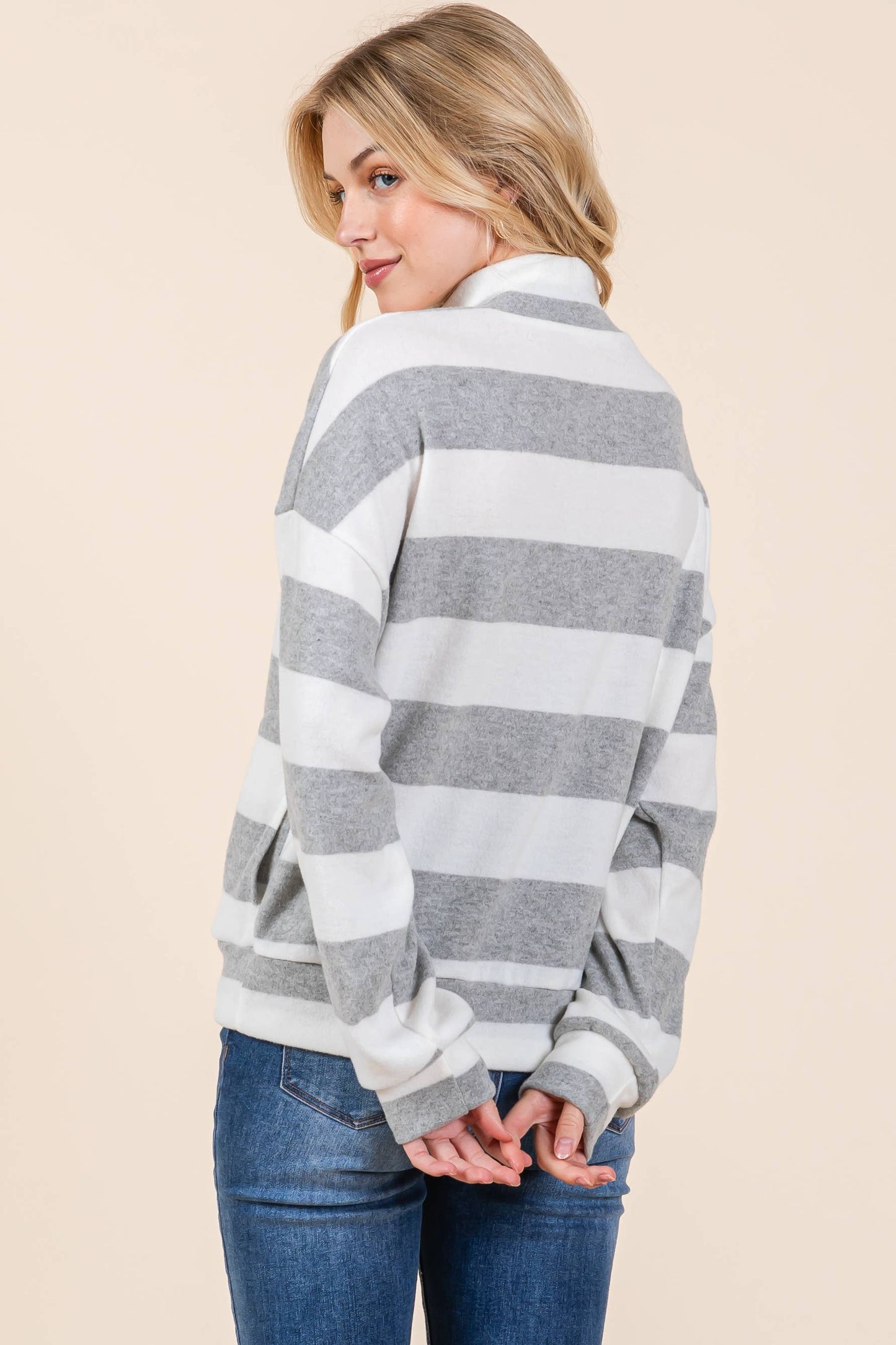 GREY STRIPE 1/4 ZIP PULLOVER