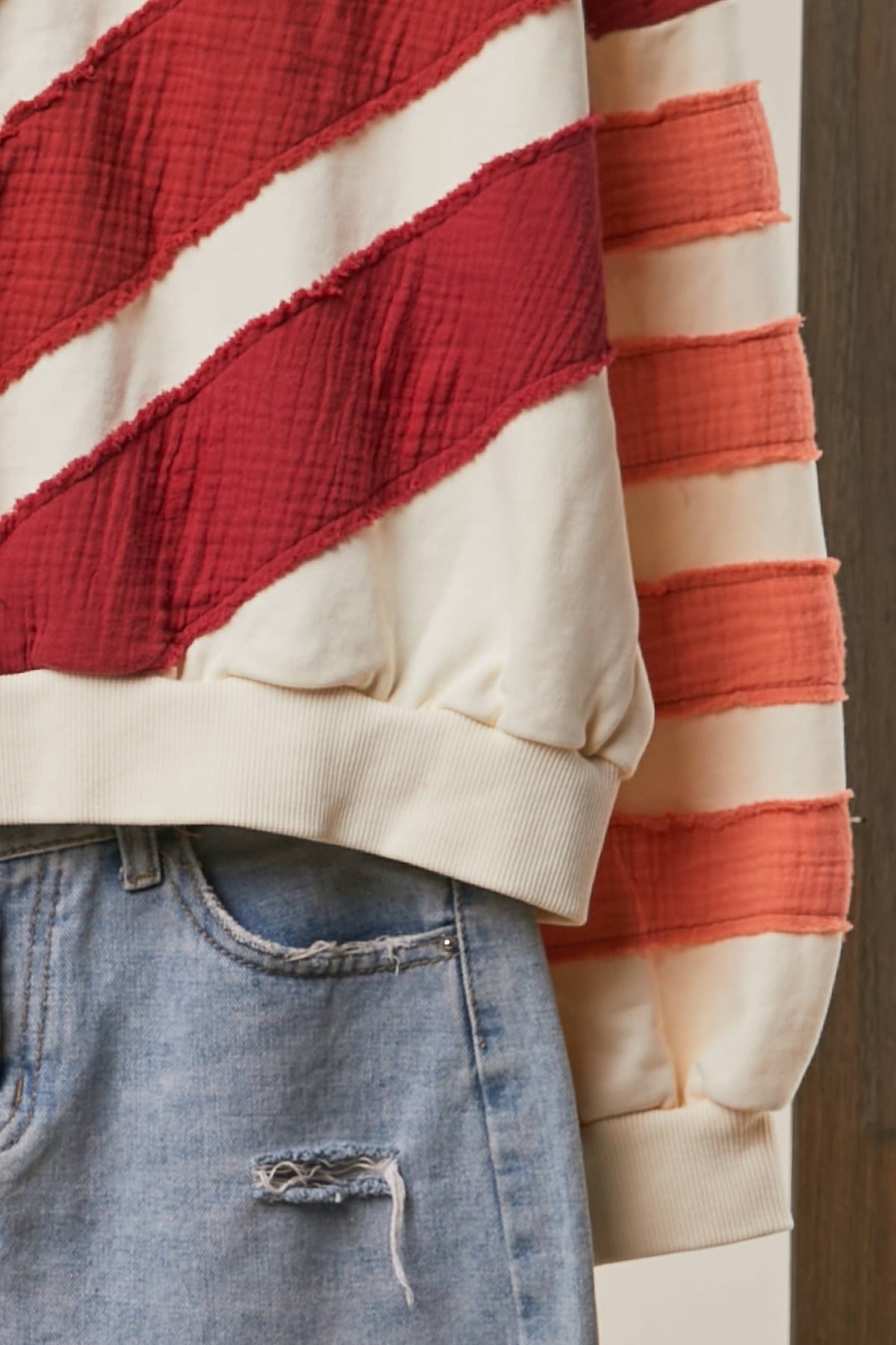 COLORBLOCK TEXTURED STRIPE PULLOVER TOP