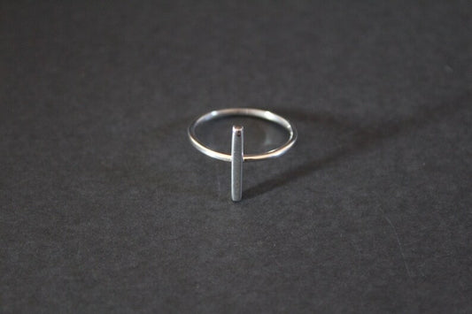 Simple Bar Ring Size 6