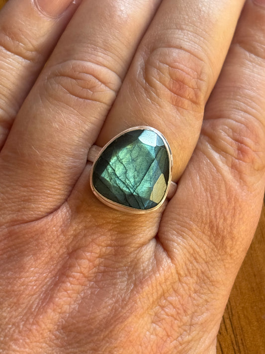 AAA Faceted Labradorite Ring | Size 10