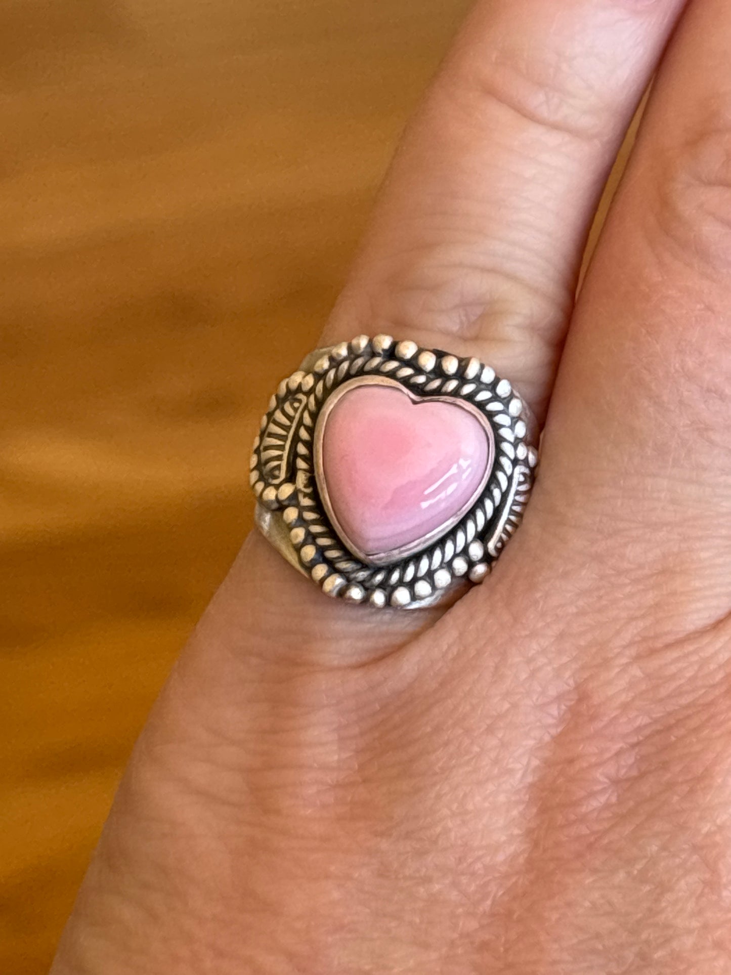 Pink Conch Heart-Shaped Ring | Size 7