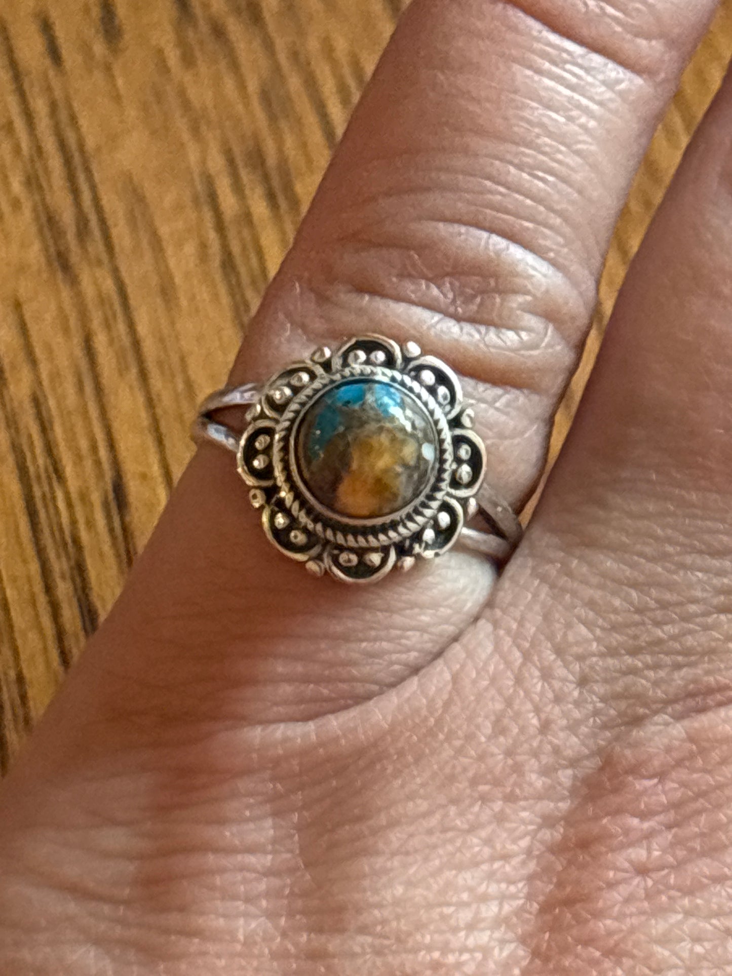 Spiny Oyster Turquoise Ring | Size 7