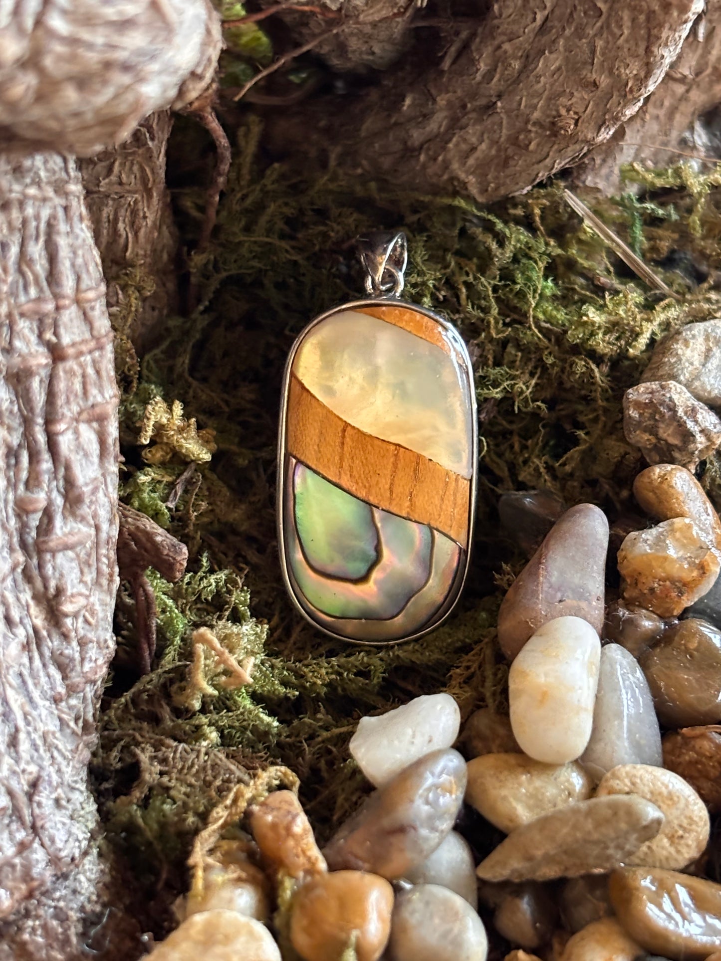 Mother of Pearl/Wood/Abalone Pendant