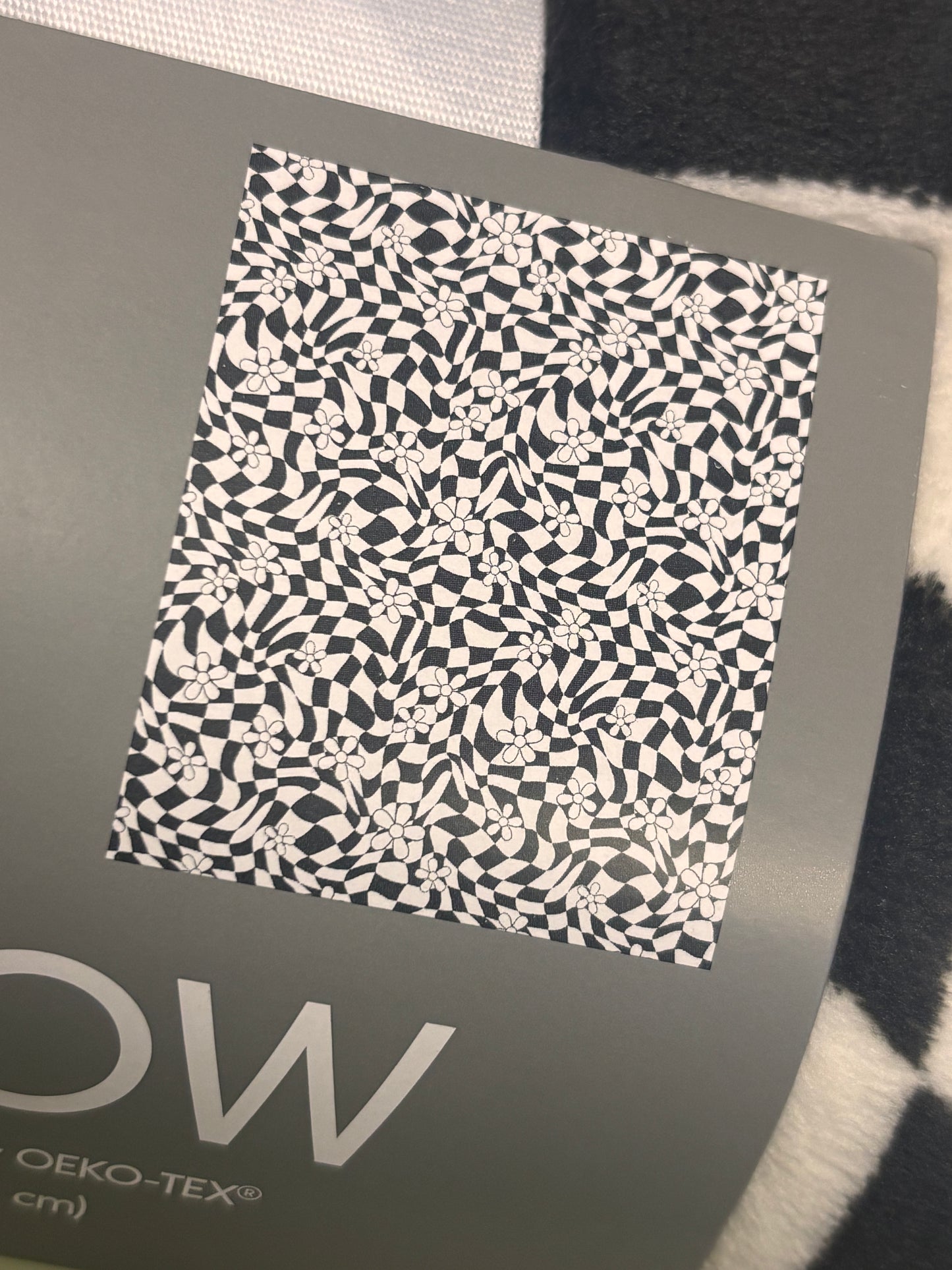 Cozy Black & White Throw Blanket 50" x 60"