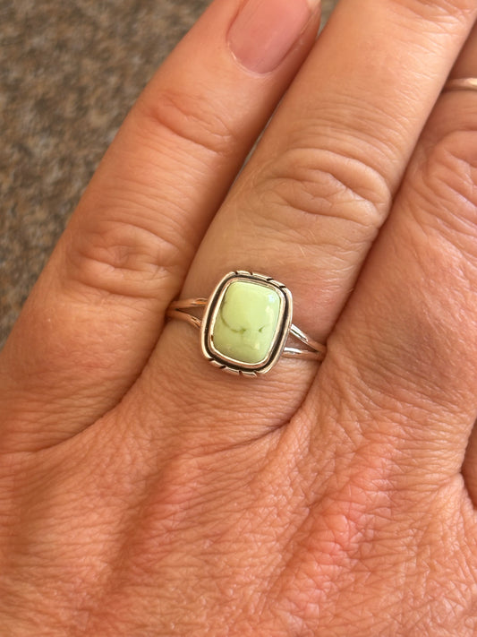 Lemon Chrysoprase Ring | Size 9