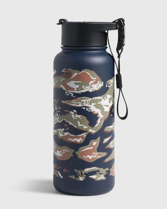 United by Blue 32oz Insulated Water Bottle | Lakeside Camo