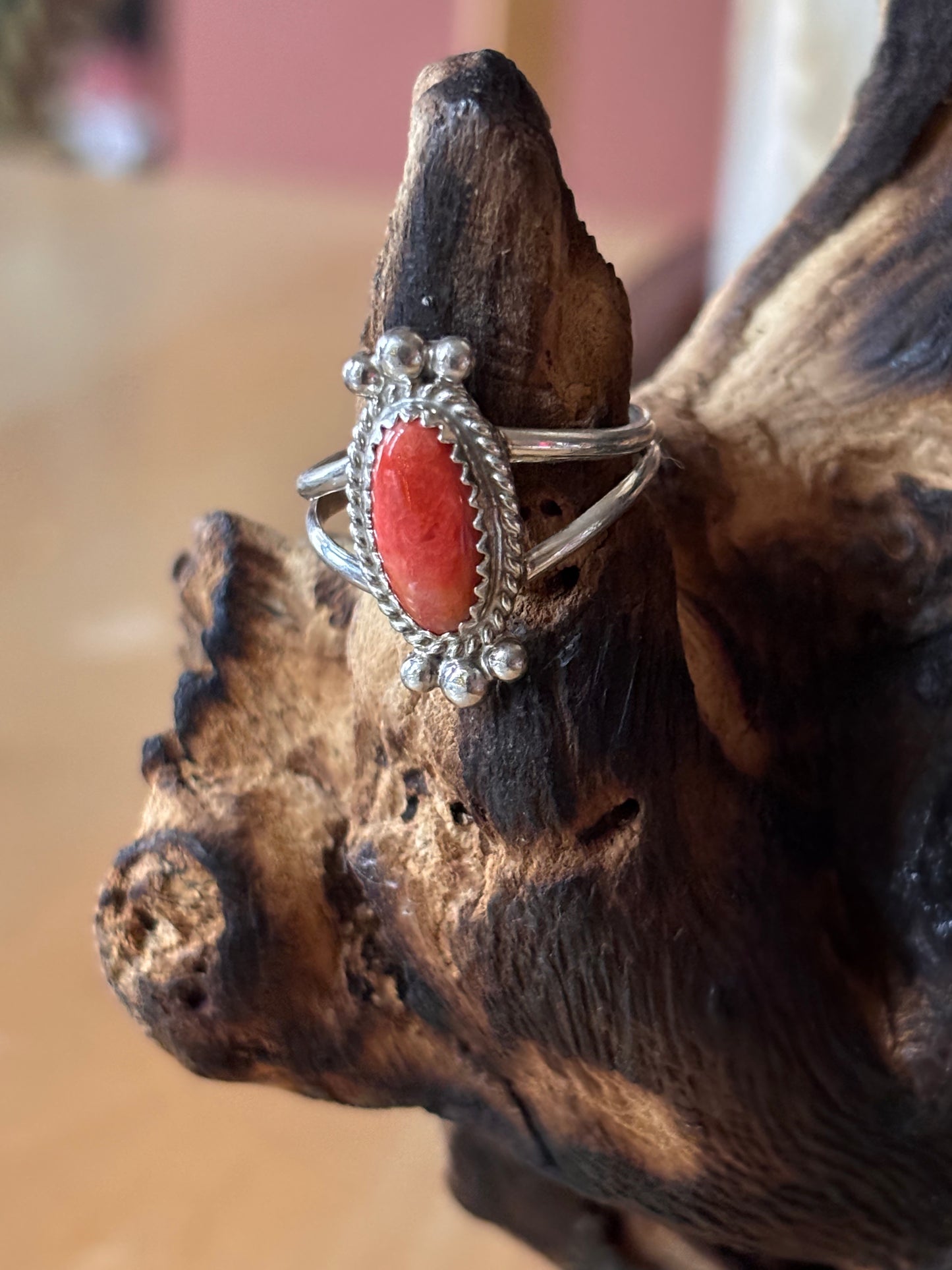 Navajo Spiny Oyster Ring made by Peggy Skeets | Size 6.5