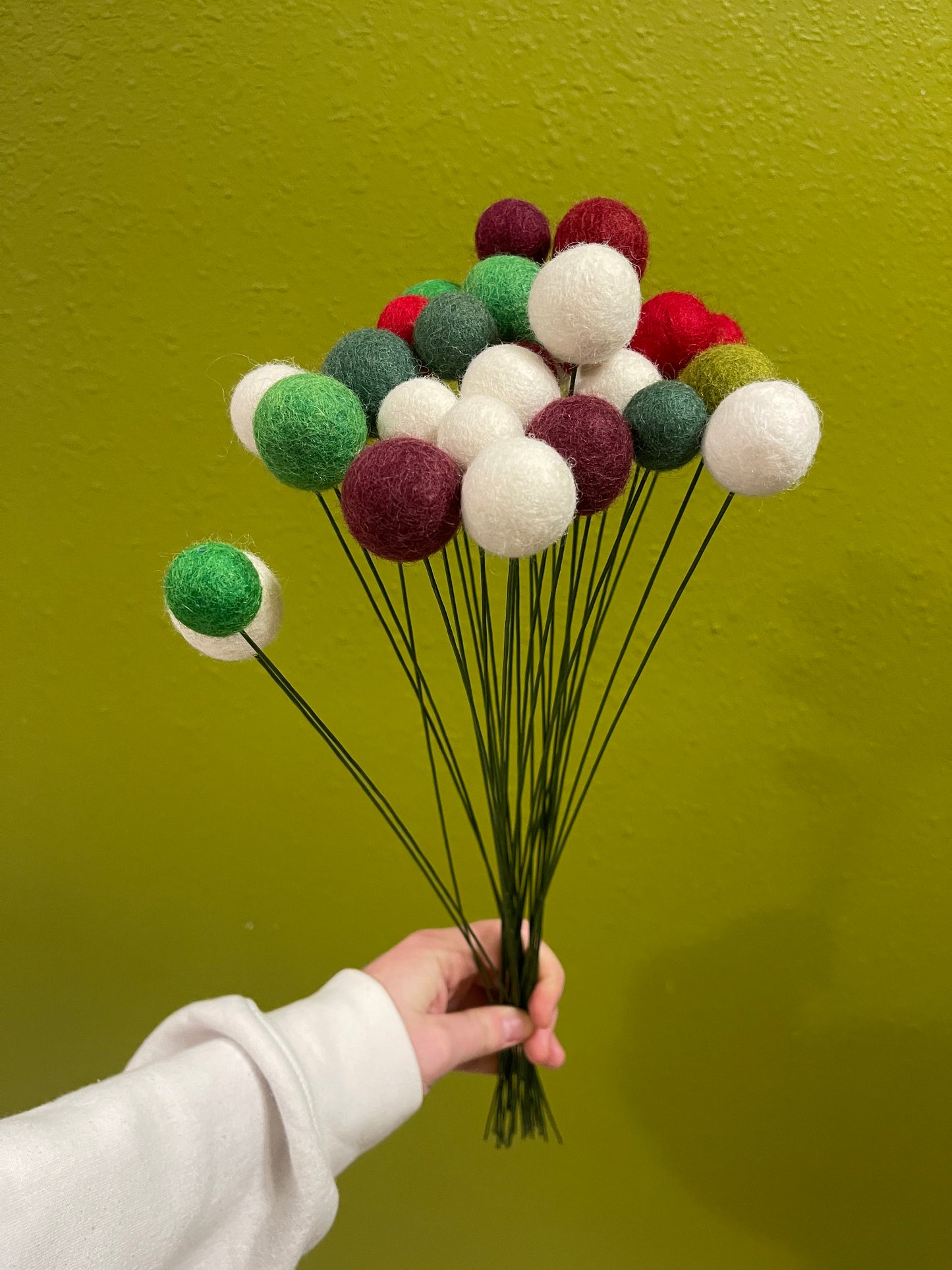 Billy Ball Felt Flower Stem