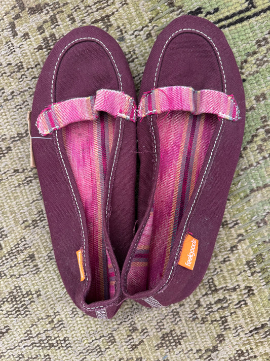 Feelgoodz Canvas Flats Size 7