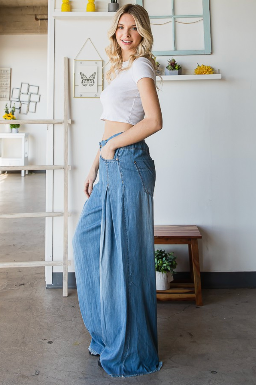 Pleat Detail Wide Leg Denim Pants