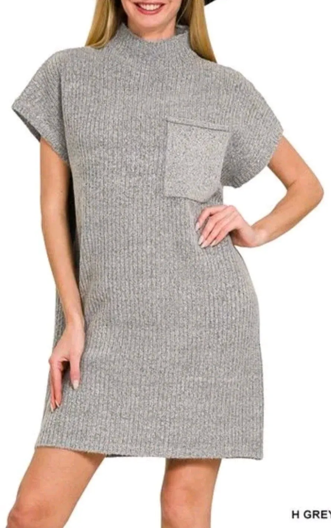 MOCK NECK SHORT SLEEVE SWEATER DRESS