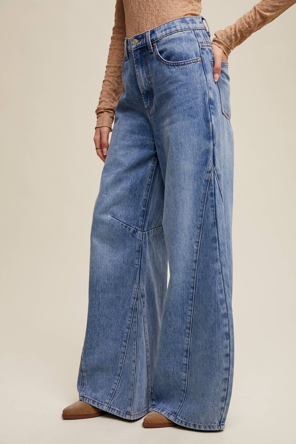 Wide-Leg Panel Detail Jeans