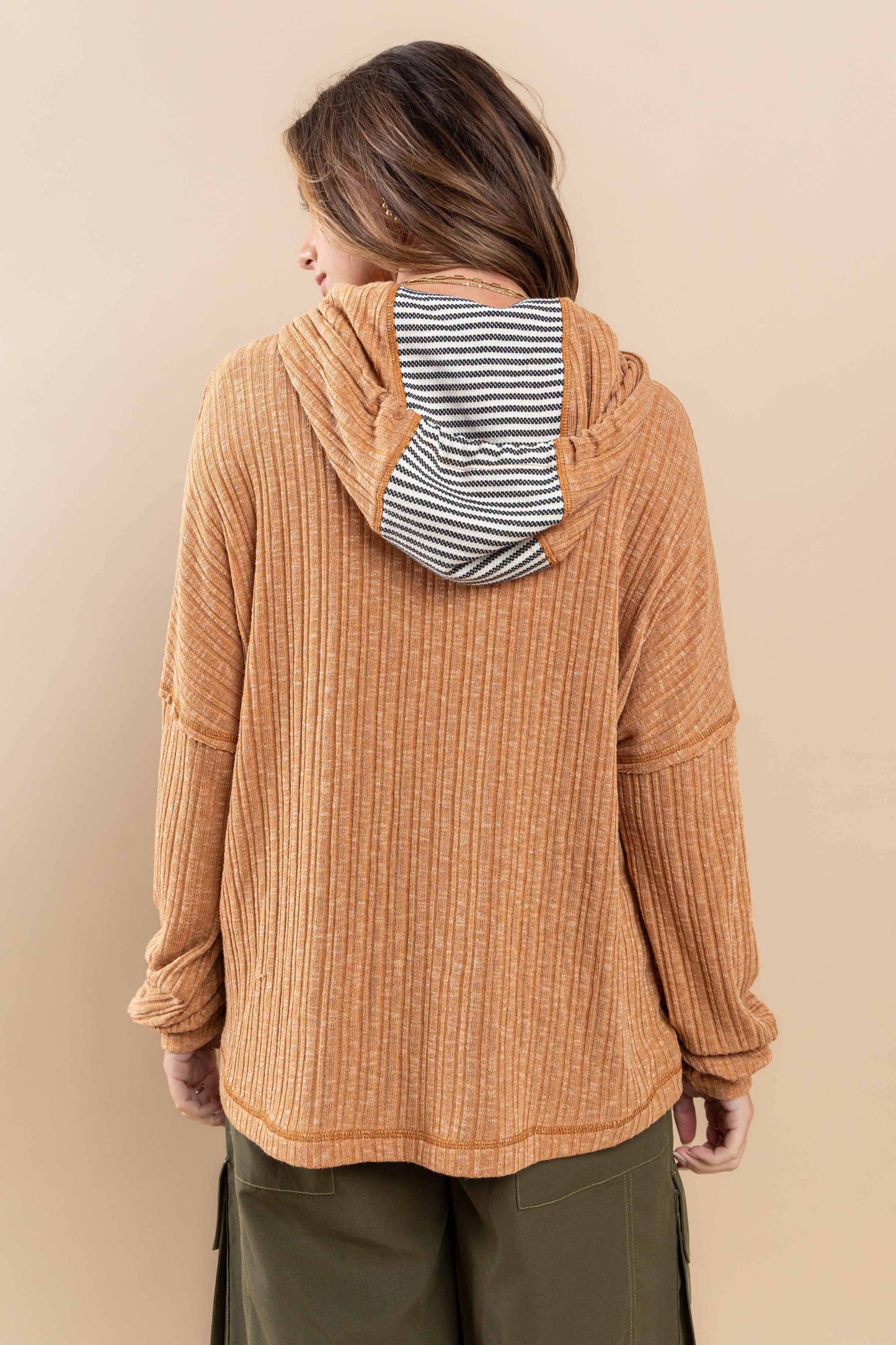 Solid Comfort Fit Round Neck Sweatshirt