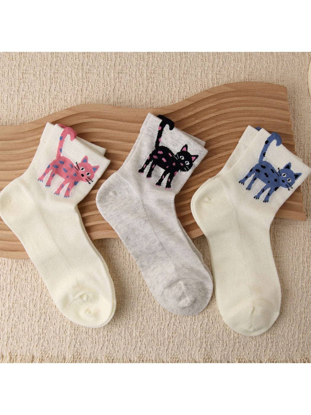 Cute Cartoon Cat Pattern Crew Socks